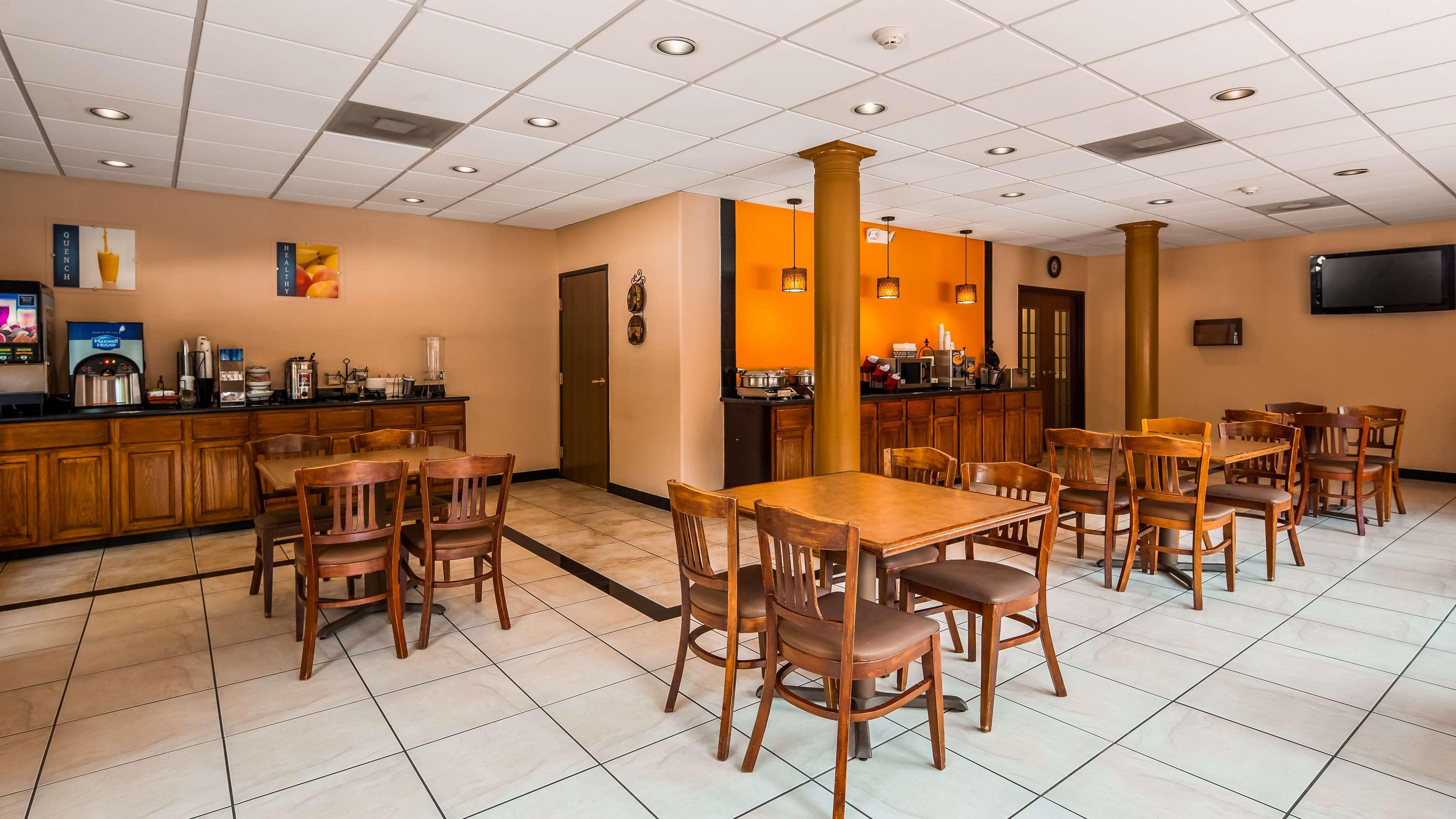 Best Western Plus The Woodlands Bagian luar foto