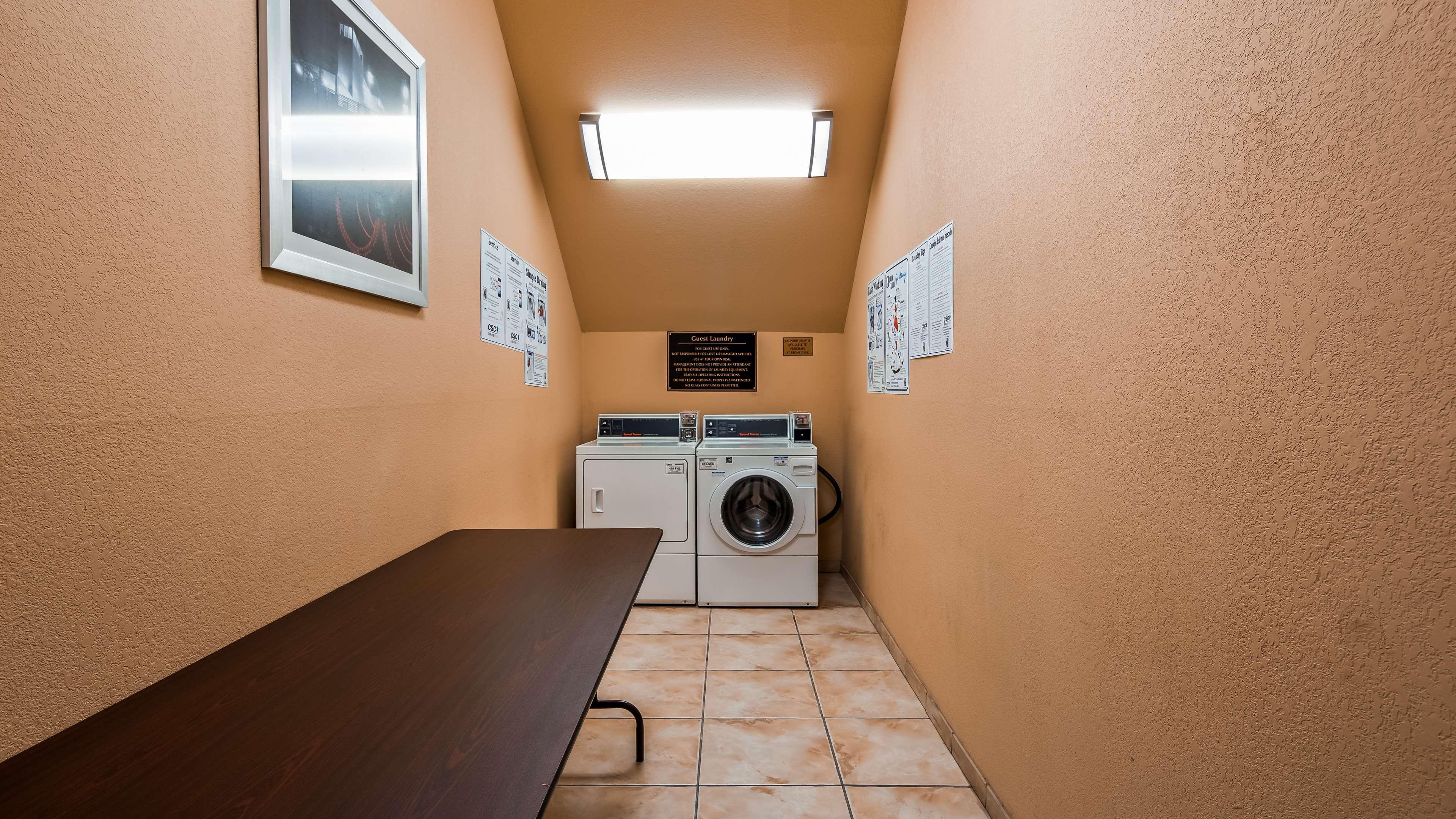 Best Western Plus The Woodlands Bagian luar foto