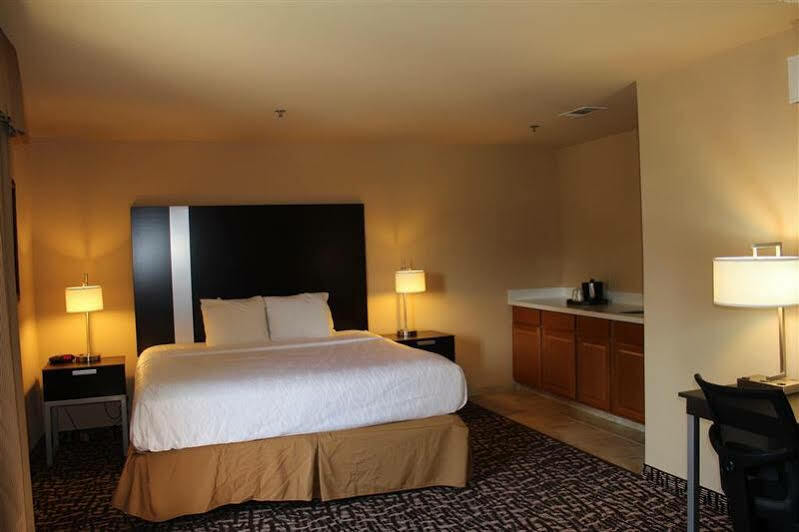 Best Western Plus The Woodlands Bagian luar foto